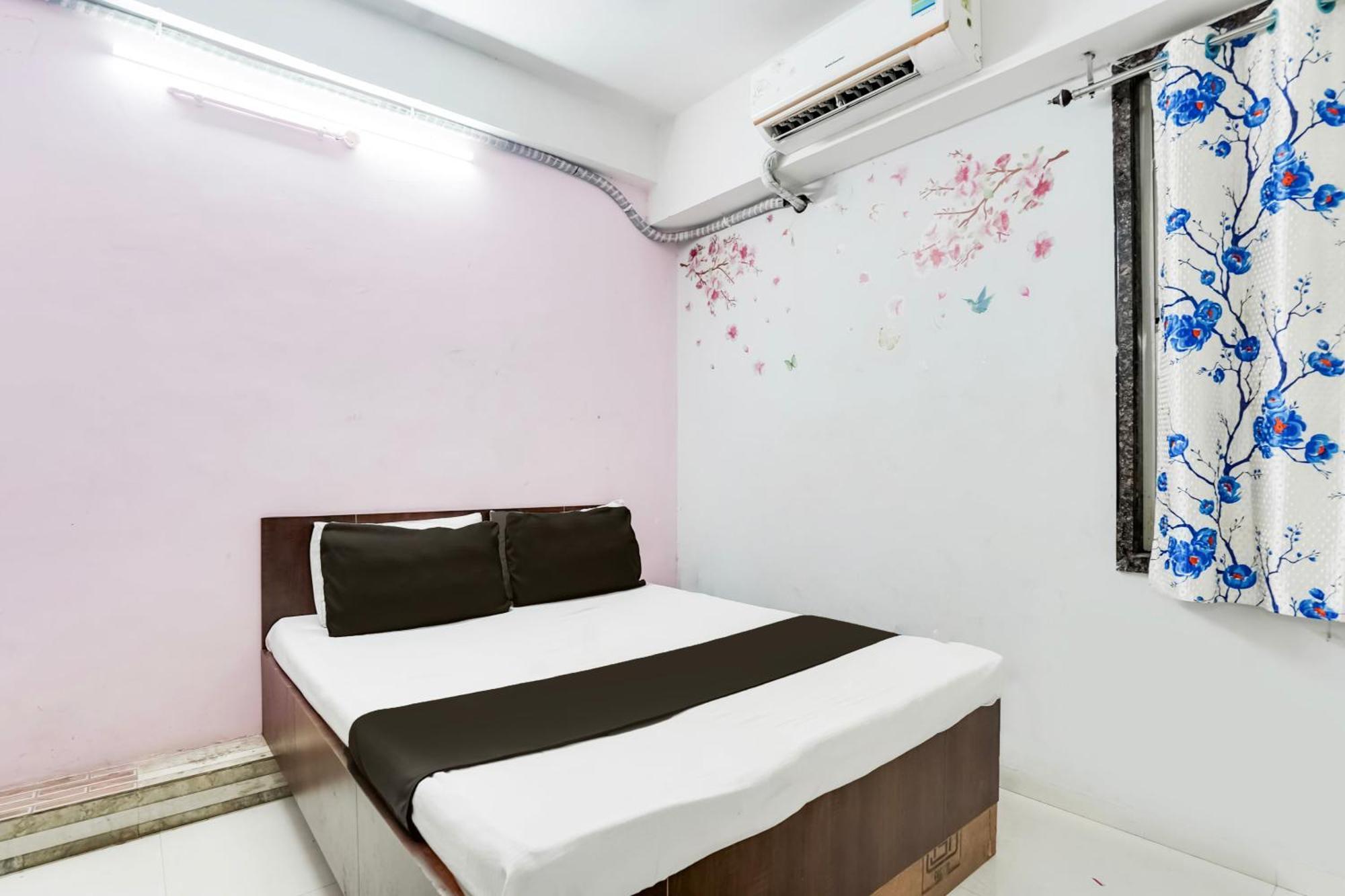 Hotel O Day Night Rooms Surat Ngoại thất bức ảnh